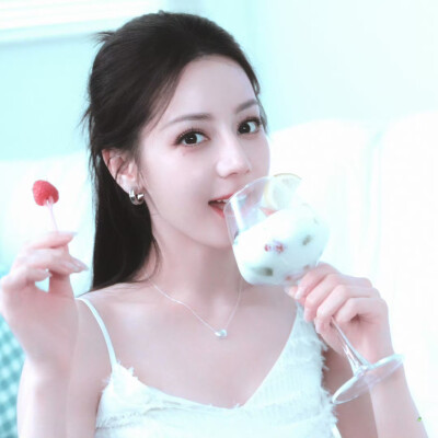迪丽热巴