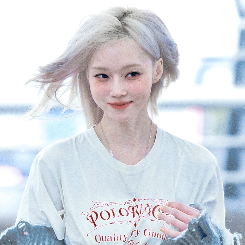 ： 你的城市又下雨 最先打濕的 怎麼是我的眼睛
