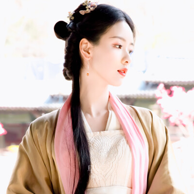 陈都灵