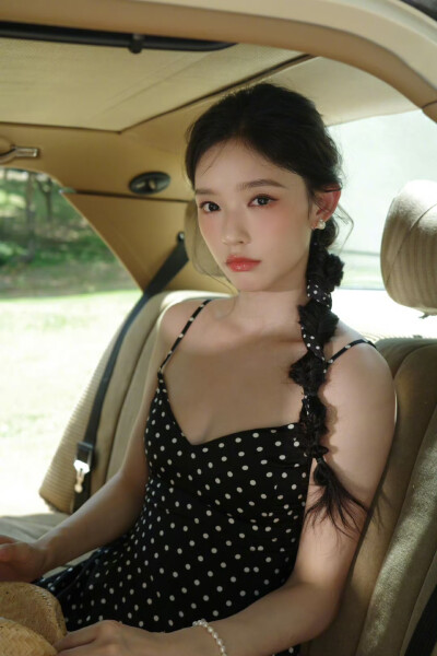 林允
