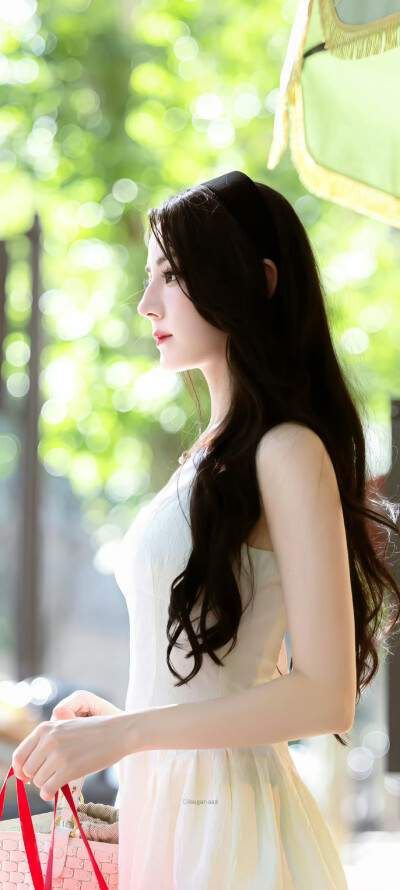 迪丽热巴