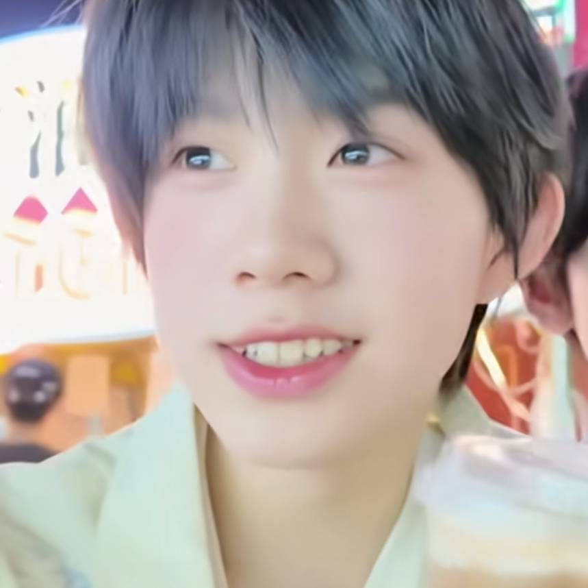 哼哼