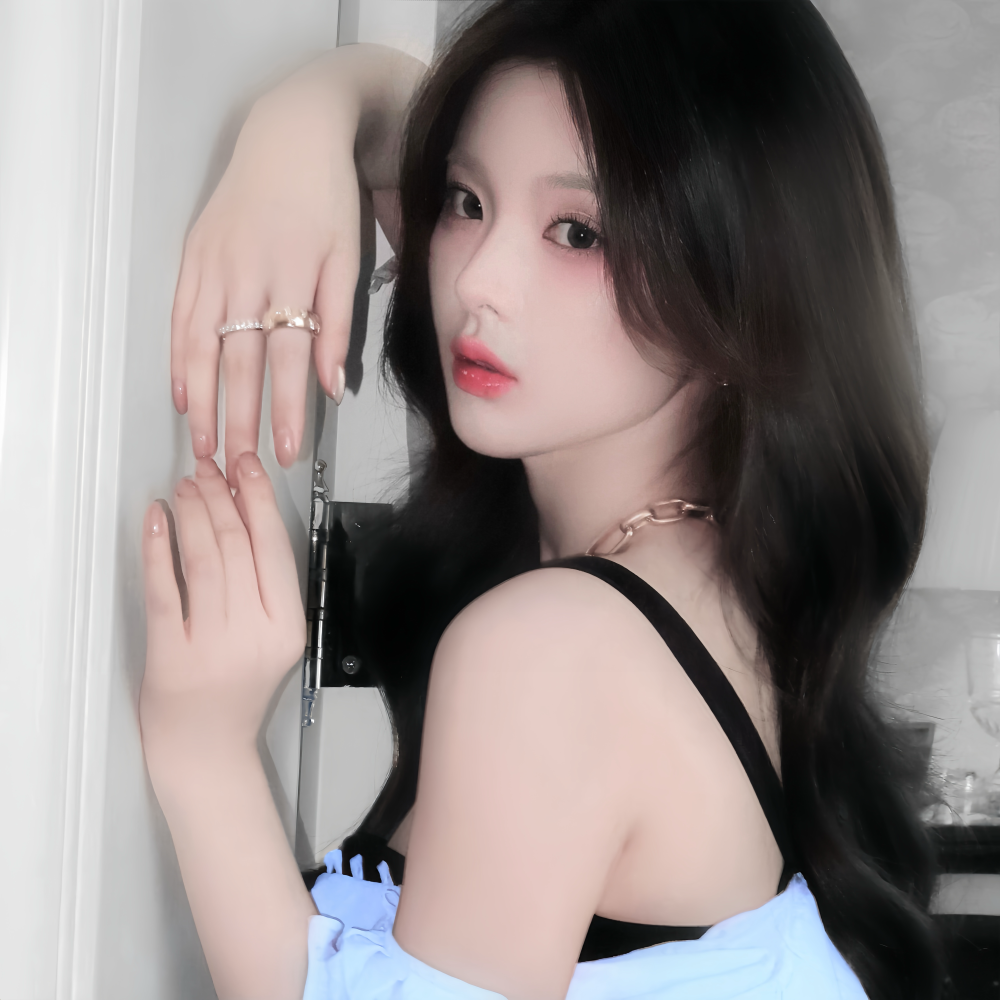 雨伞柄挂着未融化的雪、我们中间隔着叹息的雾