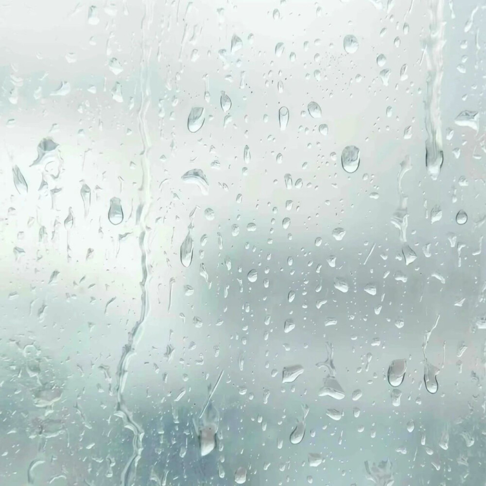 女头 雨天 氛围 白色系 小众