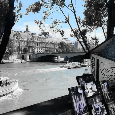 雨伞柄挂着未融化的雪、我们中间隔着叹息的雾