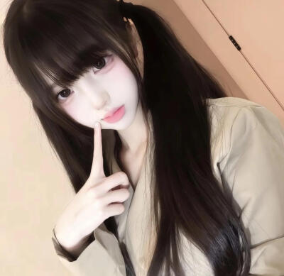 这个世界不会有人懂我的 除了甜甜的草莓小蛋糕^=ω=^