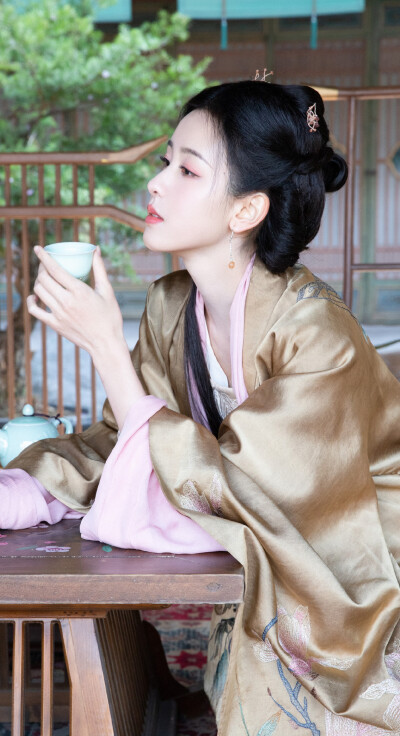 陈都灵《华山论剑之东邪西毒》冯衡