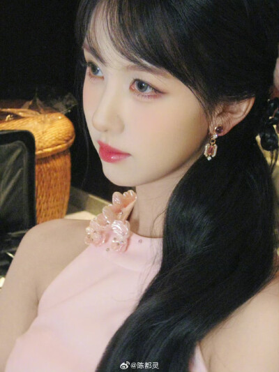 陈都灵