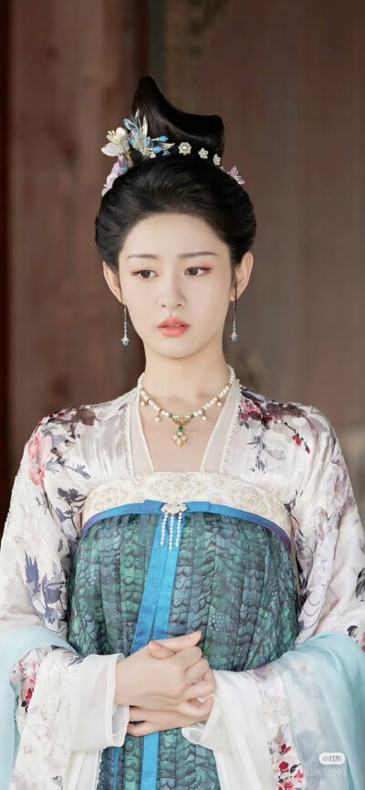 女演员