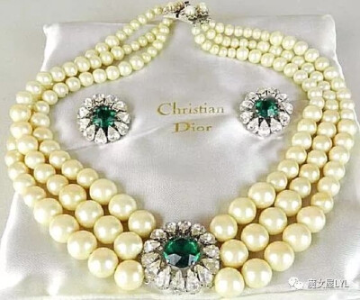 Christian Dior 1961 Demi Parure set