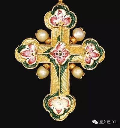 镶有宝石和珐琅的金十字架吊坠和链子，格鲁吉亚风格，17世纪晚期