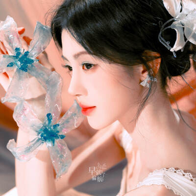 鞠婧祎