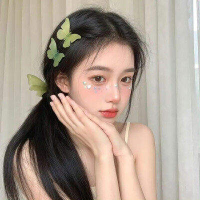 ❤️巴卡茶旅❤️＃生命力女生头像 ​​​＃Wechat氛围感女头＃夏日头像＃自由感＃自然系＃蝴蝶女孩头像＃艺术感头像＃胶片感头像＃复古＃棕色系