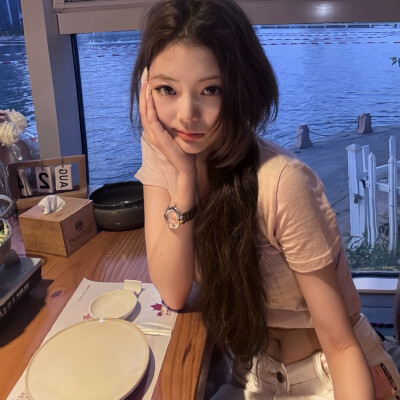 摇尾乞怜
