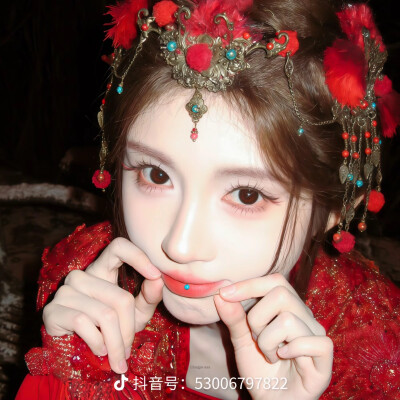 鞠婧祎