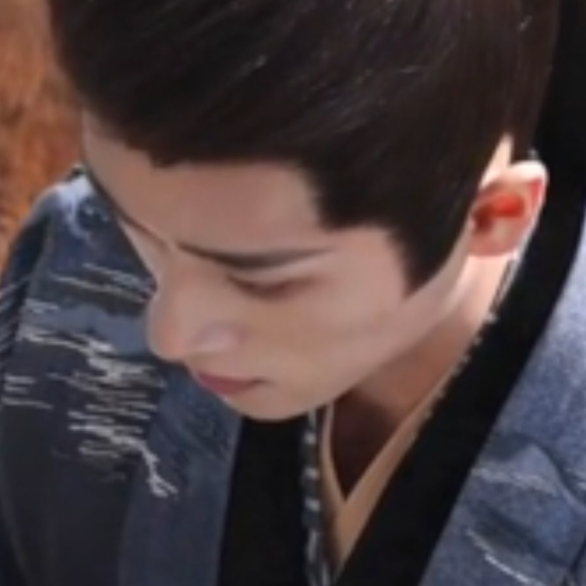 对皮你自己选吧