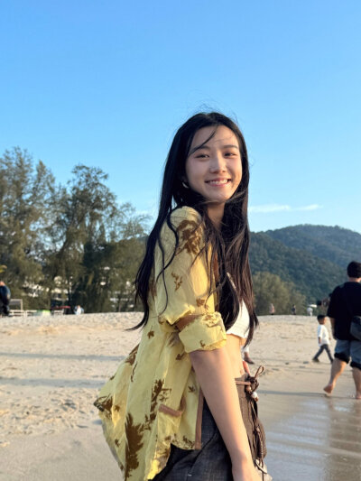 卢昱晓