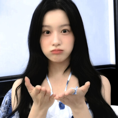 欸 没办法 诡秘修的太好看了 我顺着网线偷回来给大家展示一波 @杏雪樹