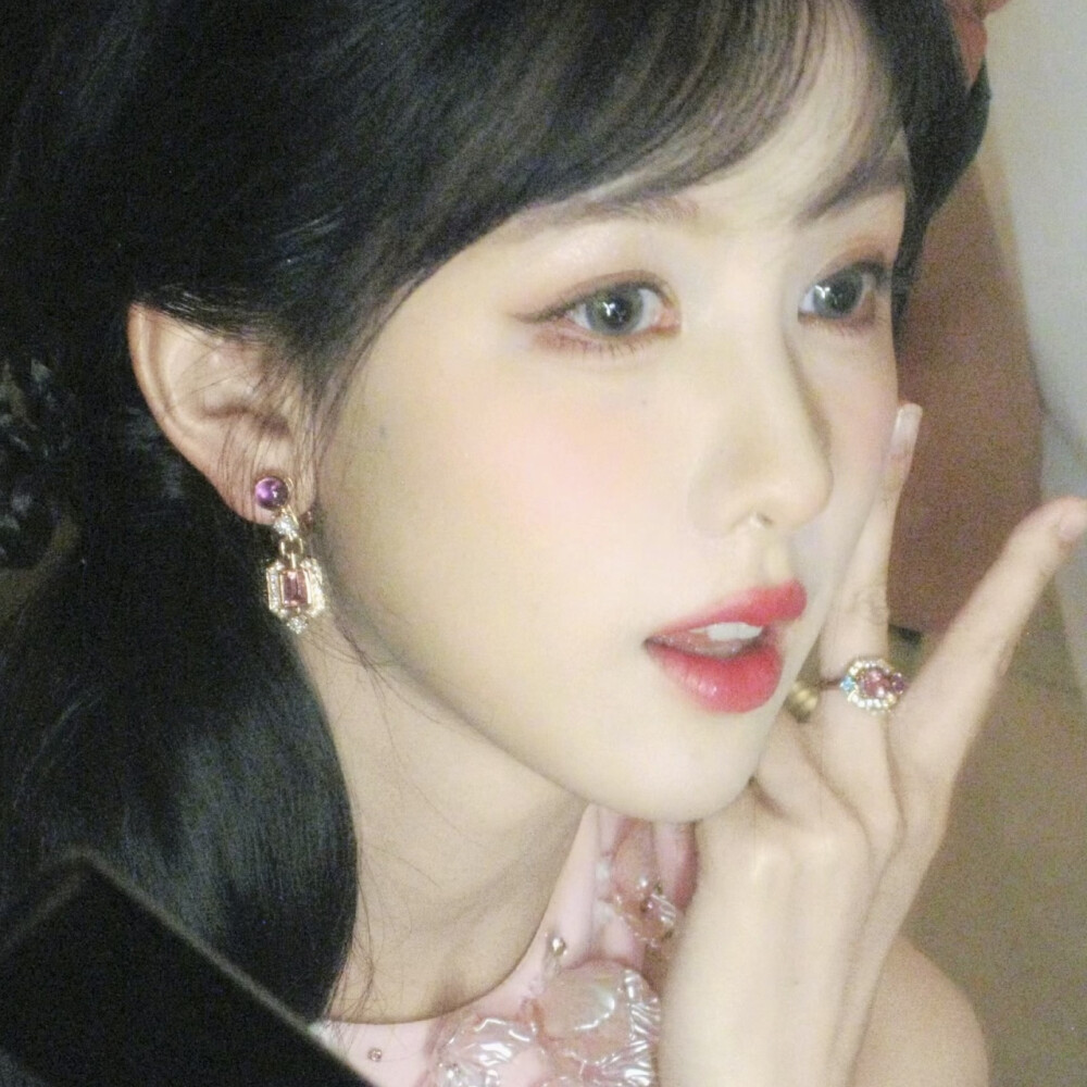 陈都灵