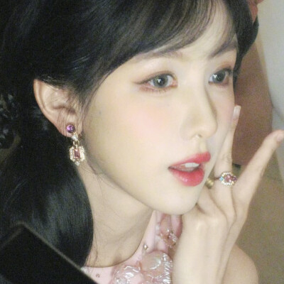 陈都灵