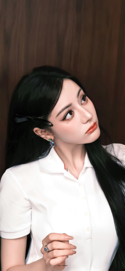 迪丽热巴·迪力木拉提