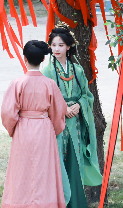 陈都灵