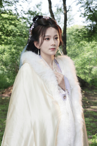 重生嫡女只想虐渣 牧南歌