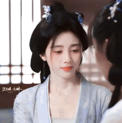 “我是杨采薇”