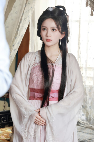 重生嫡女只想虐渣 牧南歌