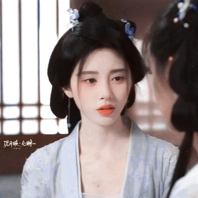 “我是杨采薇”