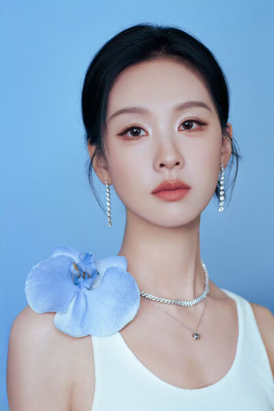 陈都灵