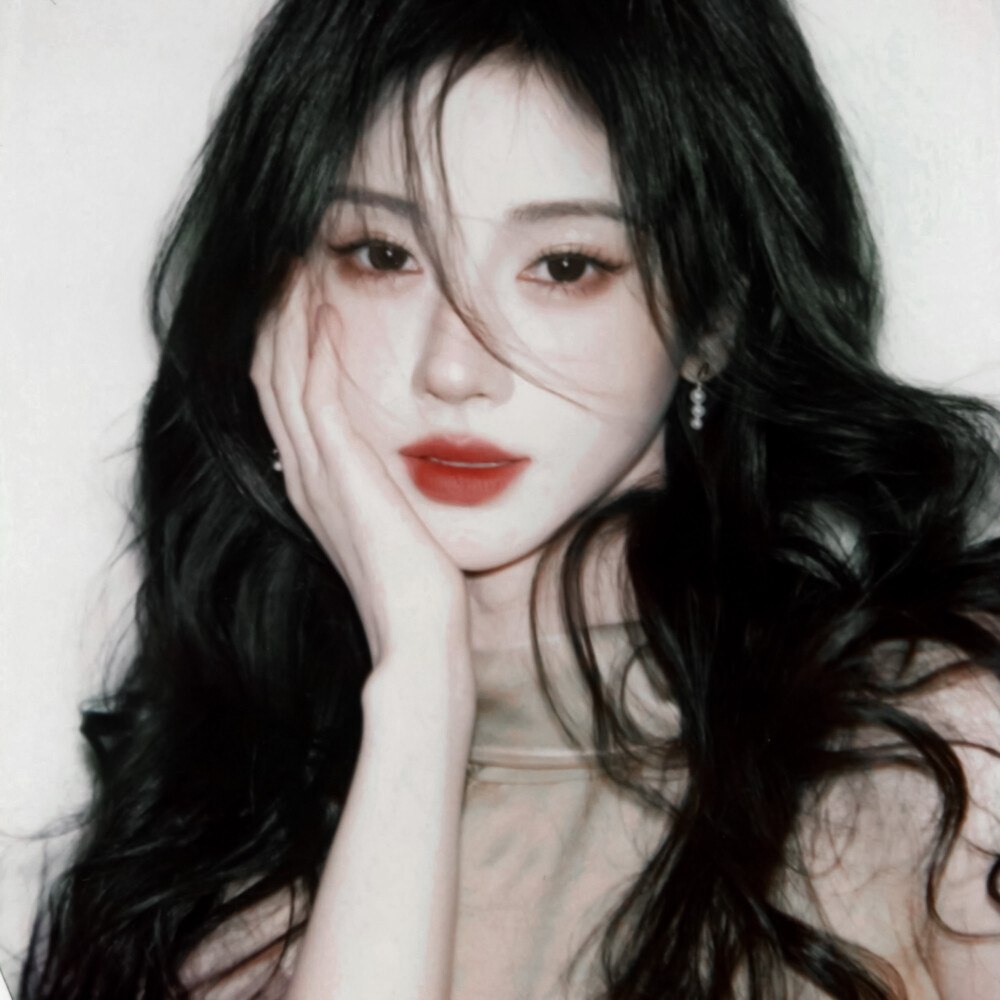  无边孤独，但也无边自由/《残次品》