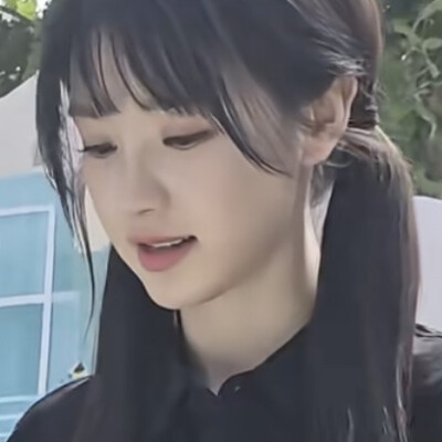 小酒窝长睫毛