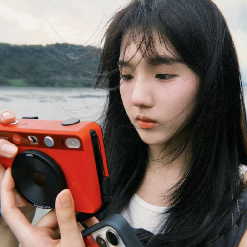  苏晓彤套图可二改6张
抱图去专辑，多图到时候会删了