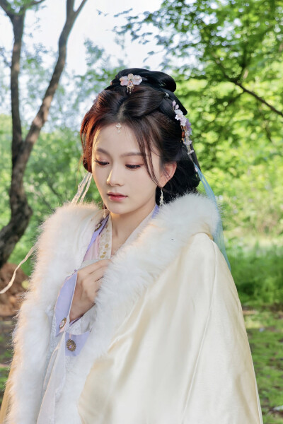 重生嫡女只想虐渣 牧南歌