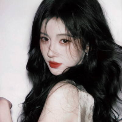  无边孤独，但也无边自由/《残次品》