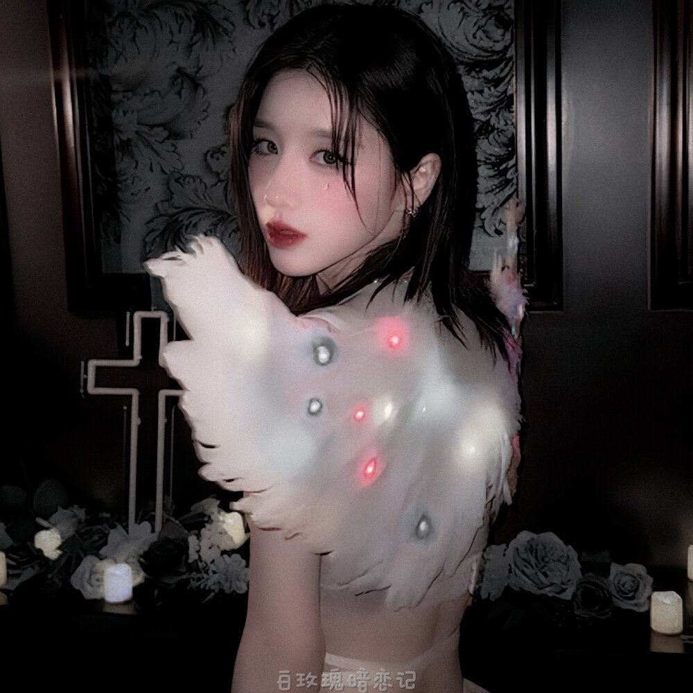 ·孤独是关上灯，与发光的灵魂为伴·
·田姬振·