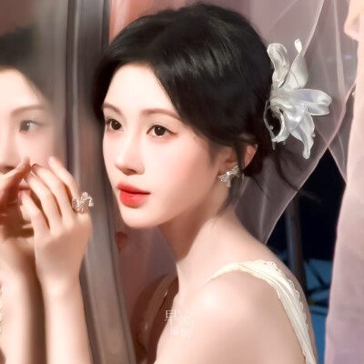 鞠婧祎