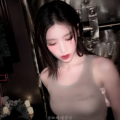 ·孤独是关上灯，与发光的灵魂为伴·
·田姬振·