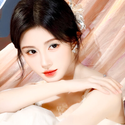 鞠婧祎