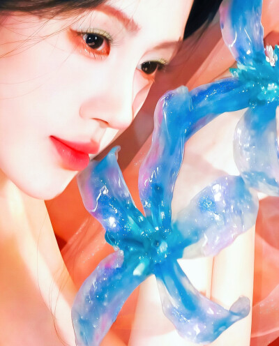 鞠婧祎