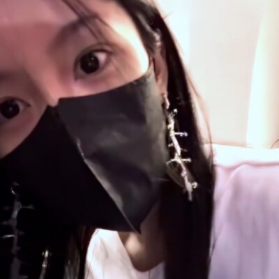 素颜也子
