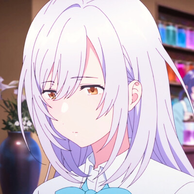月白瞳美