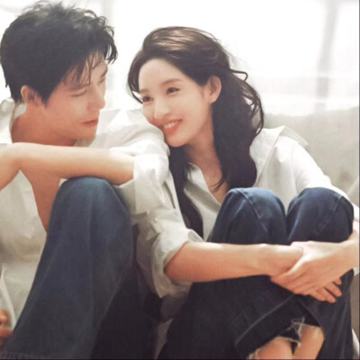 希望所有人心怀美好的人，都能在生活的缝隙里，找到一份细水长流的爱情