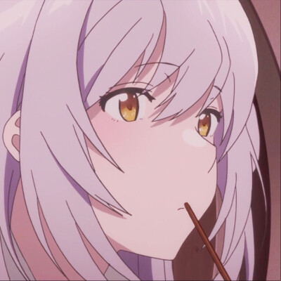 月白瞳美