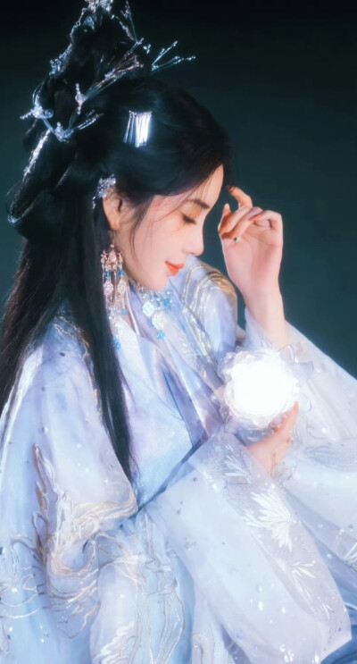 杨颖