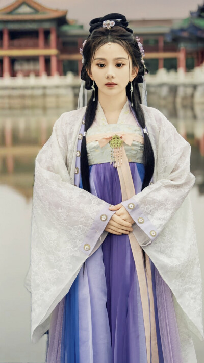 重生嫡女只想虐渣 牧南歌