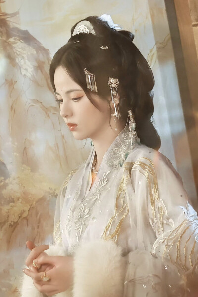 半醒浮生 殷筝