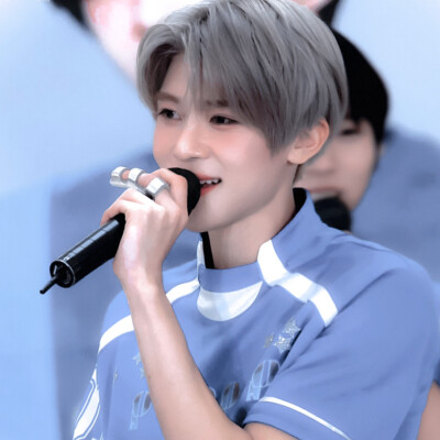 这其实我定制的蓝色。