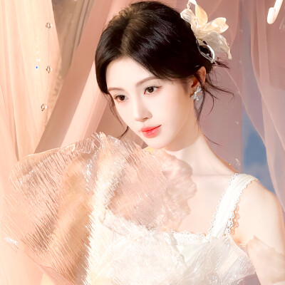 鞠婧祎